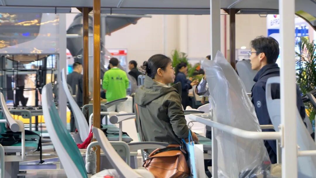 智趣出行，悦动未来！立博观光车亮相2025中国（郑州）旅游休闲娱乐产业博览会