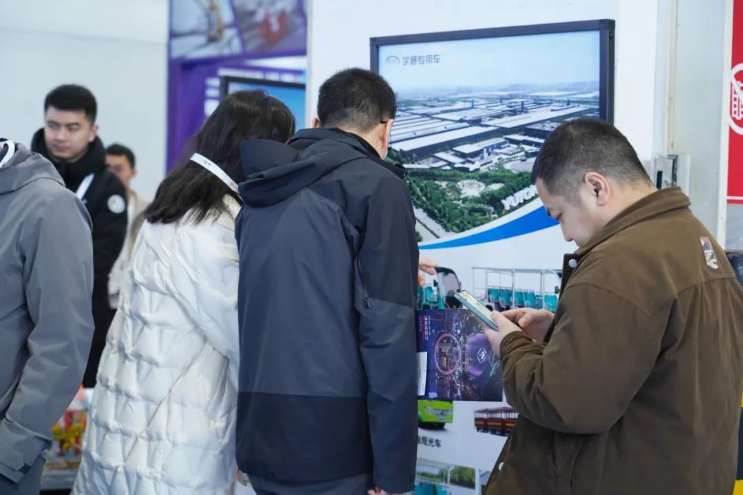 智驾赋能文旅·绿色领航未来 | 立博观光车闪耀第41届CAAPA博览会