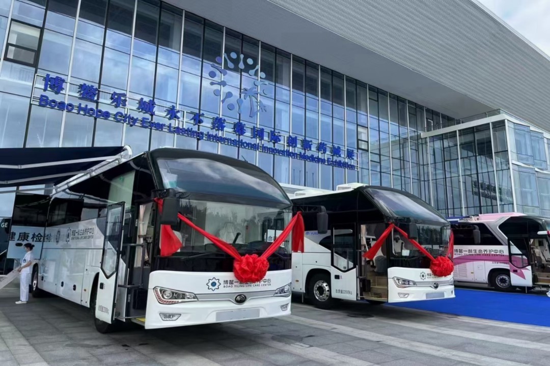 立博“两癌”筛查车来了，为女性撑起健康“保护伞”！